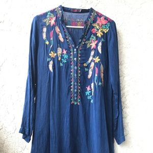 Johnny Was Timeless Flower/Feather pattern Tunic